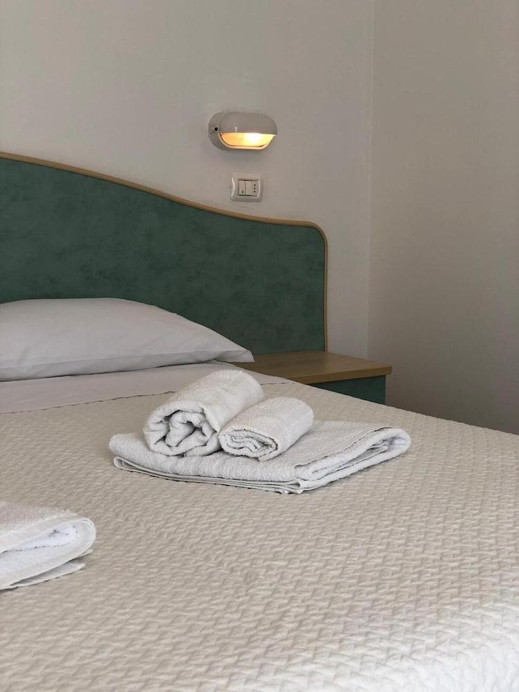 Hotel Artide Rimini Zewnętrze zdjęcie